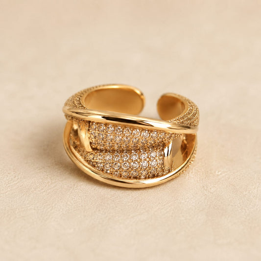 Golden Cushion Barrel Diamond Ring 💫💍